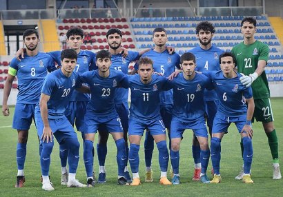 Millimiz Serbiyaya bu heyətlə gedir