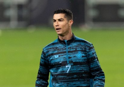 Ronaldu zəlzələ qutbanlarına jest etdi