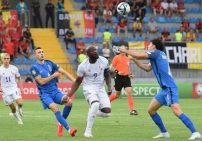 De Byazi Lukakunun millimizə qarşı oyununu incələdi