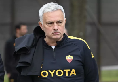 Mourinyudan sürpriz: \