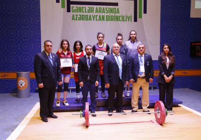 Azərbaycan birinciliyi qadınların yarışı ilə start götürdü