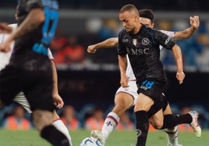 “Fiorentina” “Napoli”yə səfərdə qalib gəldi