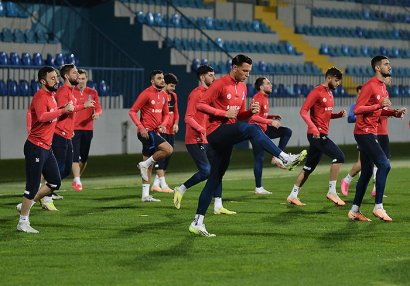 İki futbolçu millidən kənarlaşdırıldı