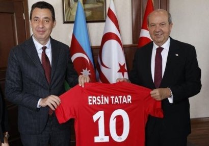 Kiprin prezidentinə “Turan Tovuz”un forması hədiyyə edildi