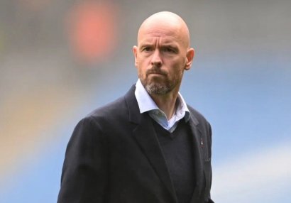 Ten Haq derbidə uduzan futbolçularını belə cəzalandırdı