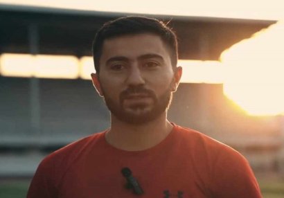 8:2 qalib gələn məşqçi: \