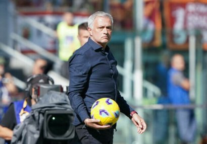 Mourinyu rəhbərlikdən bu iki futbolçunu almağı tələb etdi