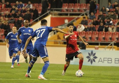 “Qarabağ” darmadağınla qalib gəldi, xal fərqini artırdı