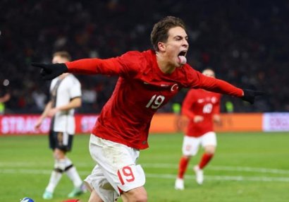 Türkiyəli gənc futbolçu 30 milyon avroya satılır?