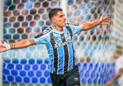 Luis Suares Braziliyada mövsümün ən yaxşısı seçildi