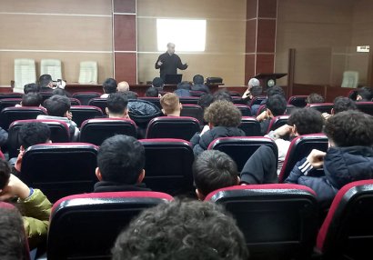 “Qarabağ”ın akademiya komandaları üçün danışılmış oyunlarla bağlı seminar