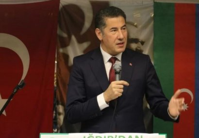 Türkiyəli siyasətçi Superkubok görüşünün Xankəndidə keçirilməsini təklif etdi - FOTO