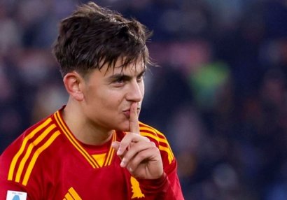Argentinalı ulduz Ronaldunun yanına gedir