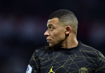 “Mənliyimi və insan olmaq üçün tələb olunan davranışları itirdim” - Mbappe