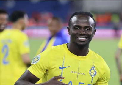Sadio Mane özündən 14 yaş kiçik qızla evləndi - FOTO