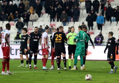 “Qalatasaray” səfərdə xal itirdi