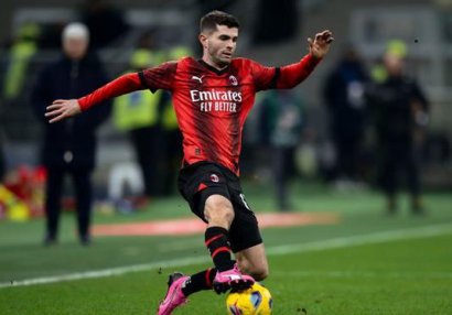 “Milan”ın futbolçusu ayın ən yaxşısı seçildi