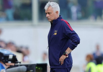 Mourinyuya etimad limiti tükəndi - Onu əvəzləyəcək məşqçi də bilindi
