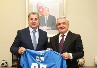 AFFA prezidenti Vaqif Sadıqovu təbrik etdi