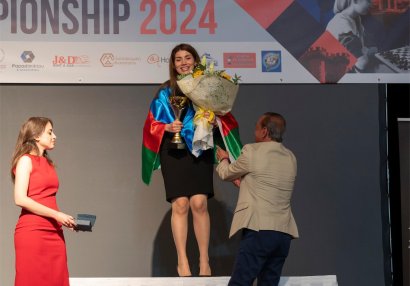 Qızıl medal qazanan Azərbaycan şahmatçısı mükafatlandırıldı
