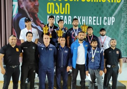 Azərbaycan güləşçiləri “Şxireli Kuboku”nda 7 medal qazandılar