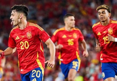 İspaniya millisindən darmadağın