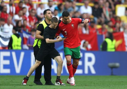 "Ronaldu, "Fənərbağça"ya gəl" -FOTO