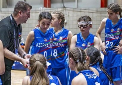 AÇ:Azərbaycan millisi final matçına çıxır