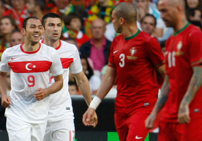 Türkiyə millisinin sabiq hücumçusu futbolçu karyerasını bitirdi
