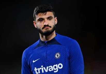 "Milan" "Çelsi"nin hücumçusunu transfer edir