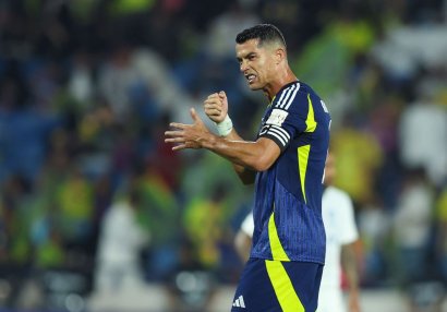 Ronaldu qol vursa da, rəqib Superkuboku darmadağınla qazandı
