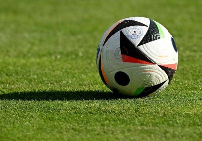 İspaniyada futbolçu bıçaqlandı - Dünyasını dəyişdi