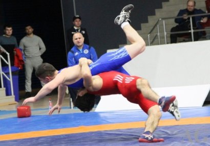 Azərbaycan güləşçilərindən dünya çempionatında iki medal