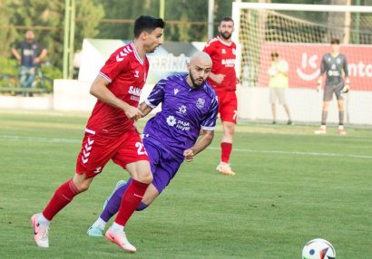 "Araz-Naxçıvan" "Sumüayıt"ı darmadağın etdi