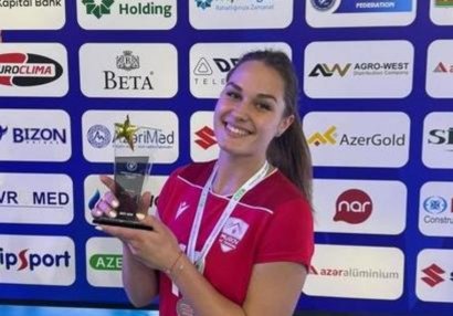 Serb voleybolçu "Azərreyl"də