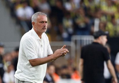 Mourinyu iki məşhur ispanı komandasına gətirir