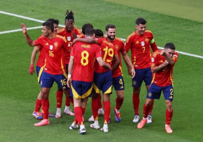 "Real" İspaniya millisinin iki futbolçusunu qışda transfer etmək istəyir - ADLAR