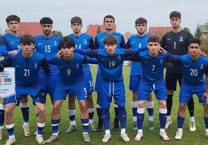 U-19 yenə asan təslim oldu