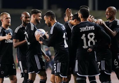 Qurban Qurbanov bu futbolçuları oynada bilməyəcək