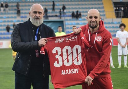 Alxasov 300-ə çatdı