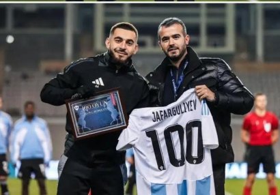 "Qarabağ"ın futbolçusu mükafatlandırıldı