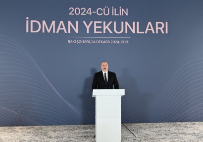 Prezident ilin idman yekunlarına həsr olunan mərasimdə iştirak edib