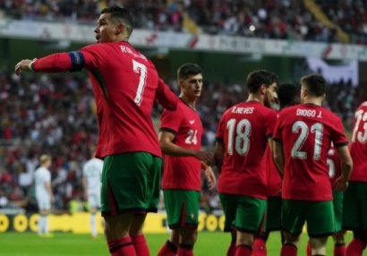 Ronaldunun sabiq agenti "Real Madrid"ə 75 milyonluq müdafiəçi təklif etdi