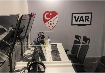 Türkiyə Super Liqasında əcnəbi VAR hakimləri olacaq