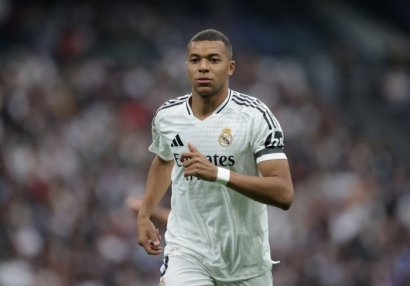 Ulduz futbolçular sosial şəbəkələrdən nə qədər qazanırlar? - Mbappe 4-cü yerdədir