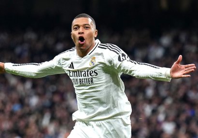 Mbappe əfsanəvi Ronaldonun nəticəsini təkrarladı