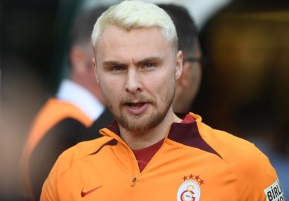 Nelsson "Qalatasaray"ı İtaliya klubuna dəyişir - Razılıq əldə edildi