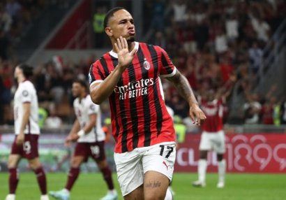 İsveçrə millisinin üzvü "Milan"dan getdi - RƏSMİ