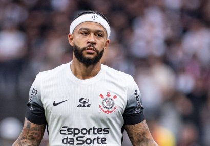 Memfis Depay cəimələndi