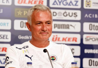Mourinyu "Qalatasaray"ın "bostanına daş atdı"